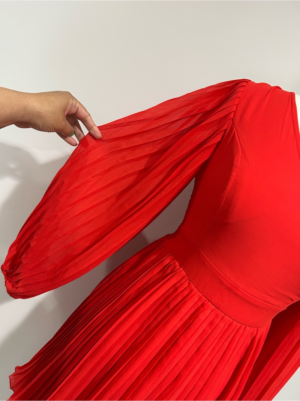 Jessica Simpson Vibrant Red Long-Sleeve Pleated Skater Dress - Picture 3 of 9